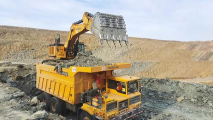 再斬千萬(wàn)訂單！柳工礦用寬體車征戰(zhàn)廣袤礦區(qū)，引領(lǐng)礦山設(shè)備新篇章